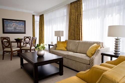 Boutique One-Bedroom Suite
