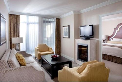 Boutique One-Bedroom Suite