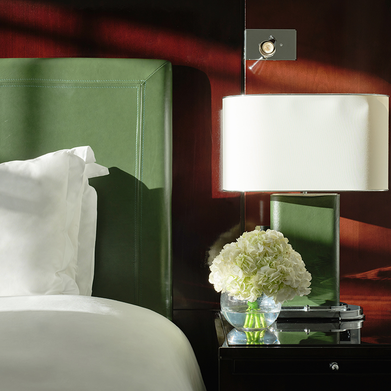 Classic Room - 1 Queen Bed 