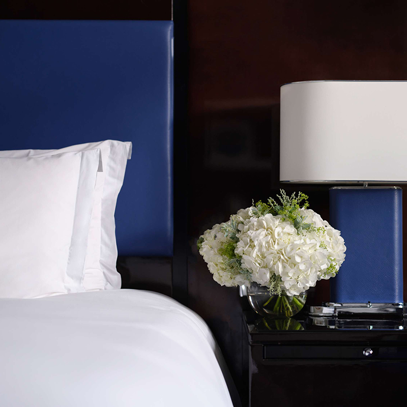 Superior Room - 1 Queen Bed