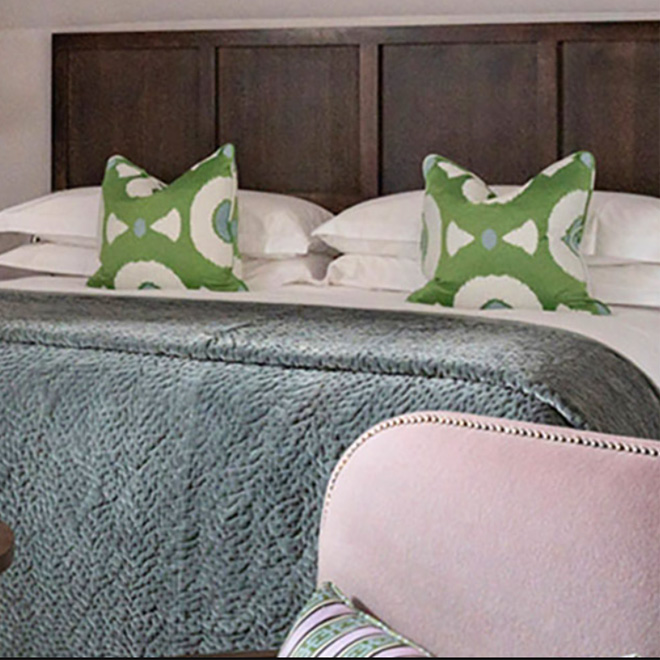 Deluxe Room - 1 King Bed