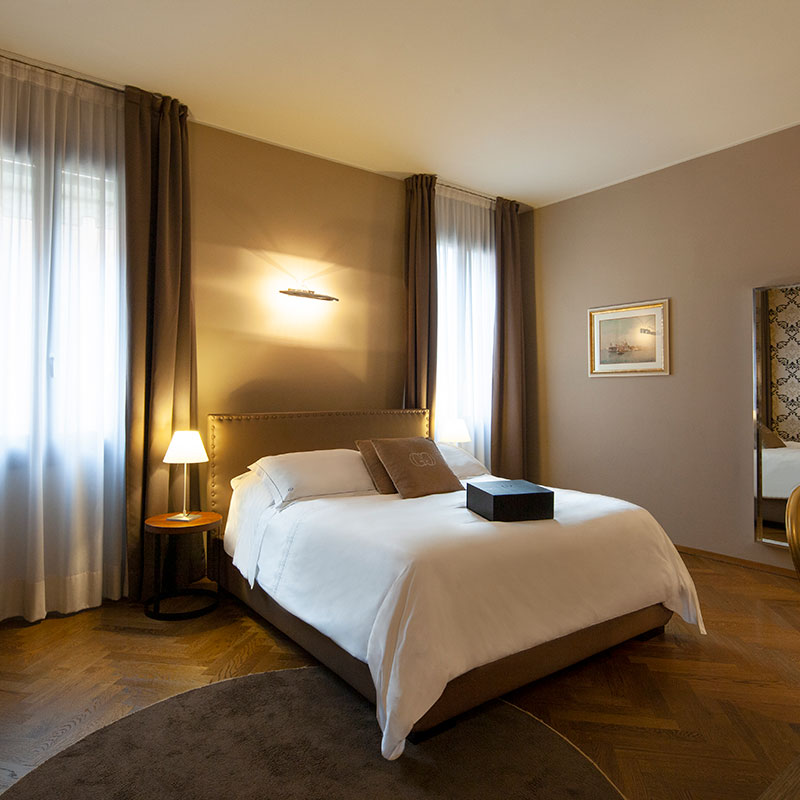 Luxury Room Canal View