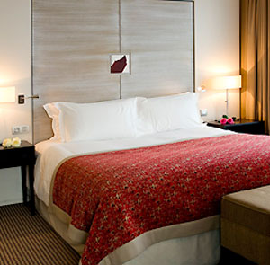 Luxury Room - 1 Queen Bed
