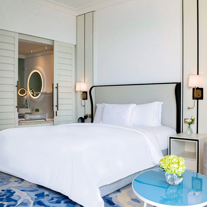 Superior Room - 1 King Bed