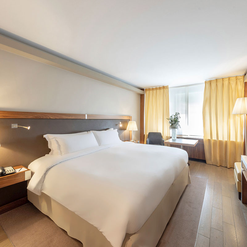 Superior Room - 1 Queen Bed
