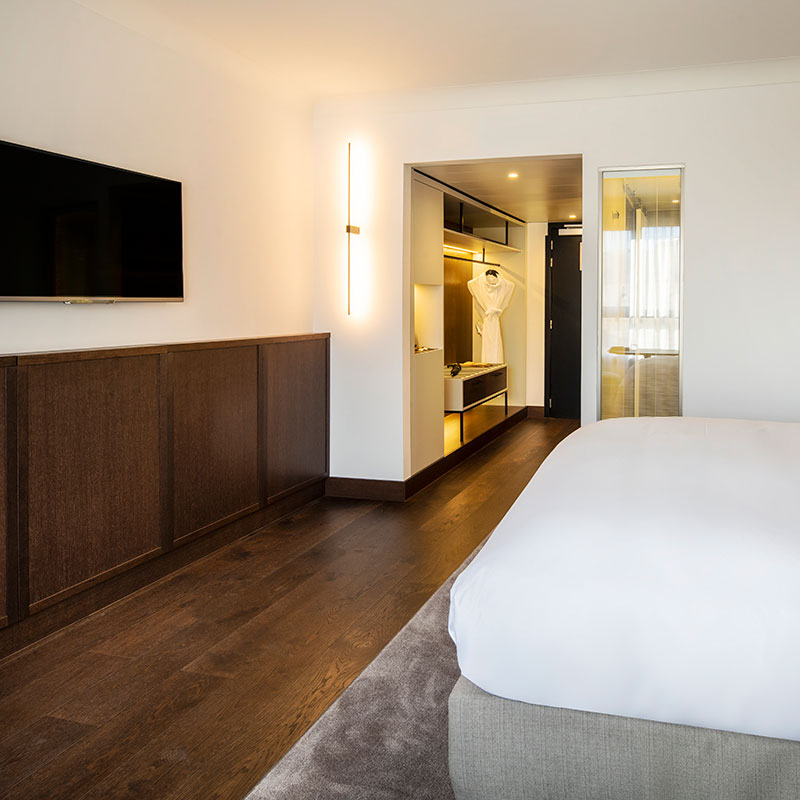 Superior King Room 