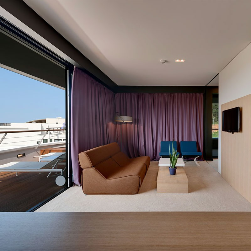 Bay Suite