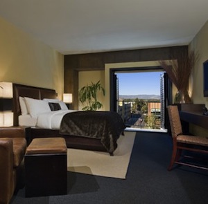 Deluxe Balcony King Bed
