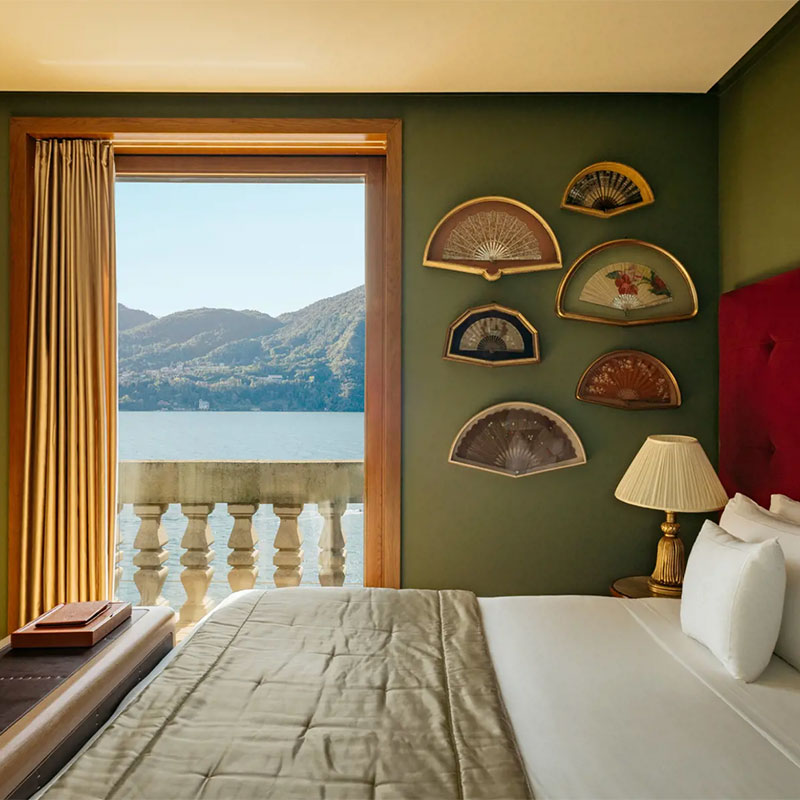 Rooftop Corner Suite