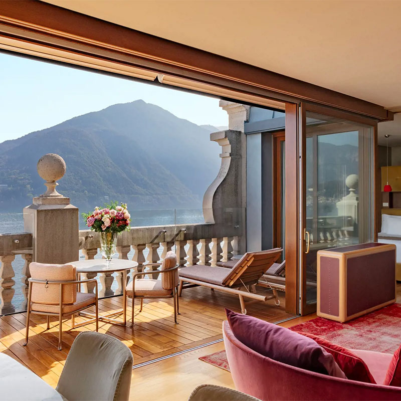Rooftop Front Suite