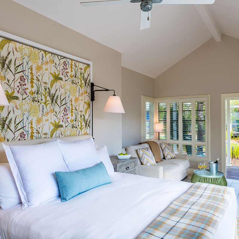 Premier Garden Cottage - 1 King Bed