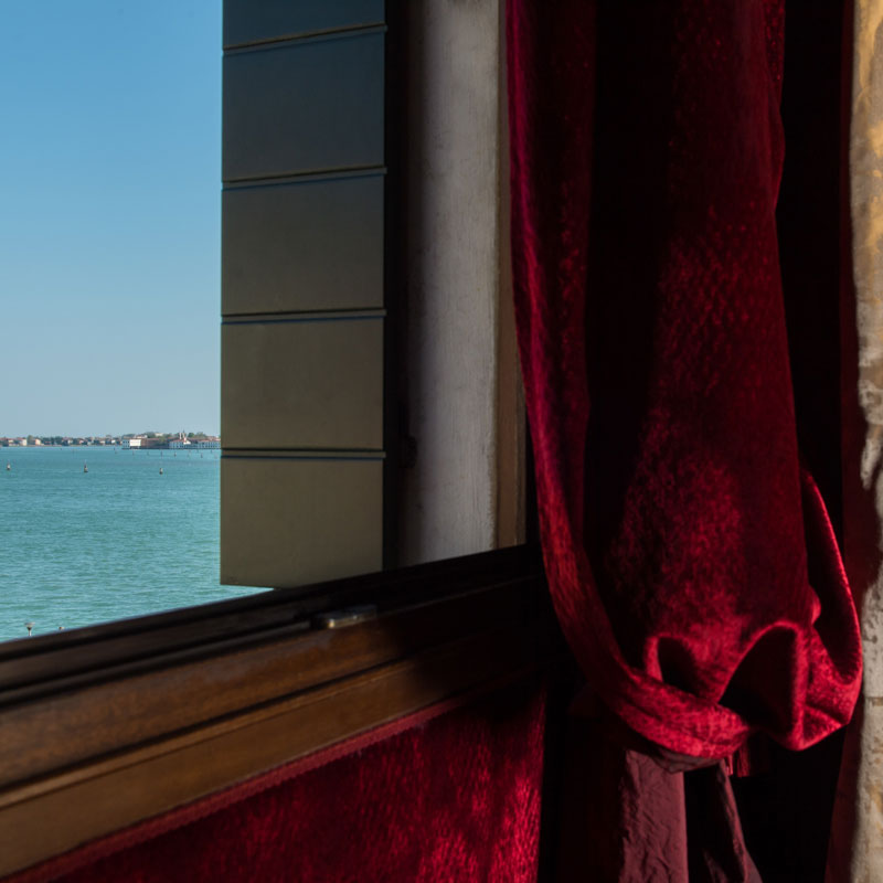 Exclusive Suite Canal View