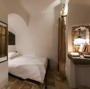 Celluzza Room