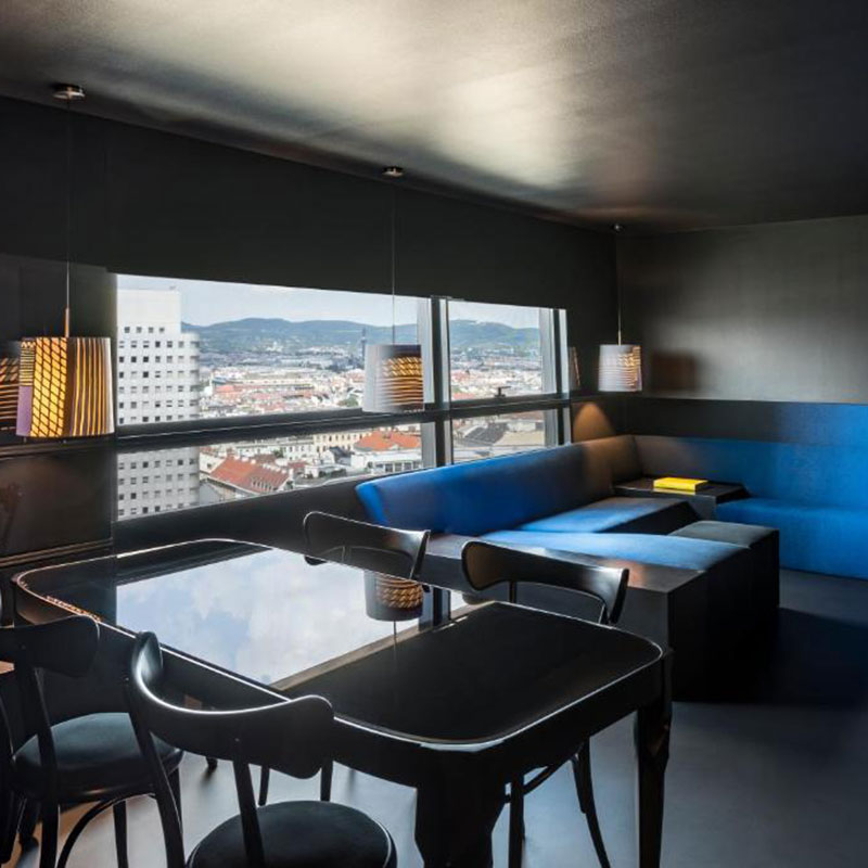 Black Deluxe Suite