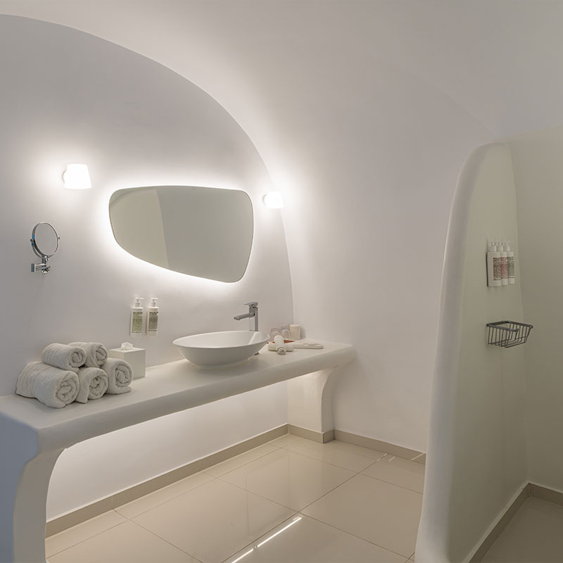 Honeymoon Suite
