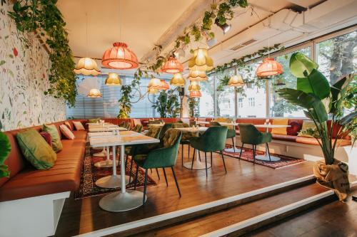 Panorama Room