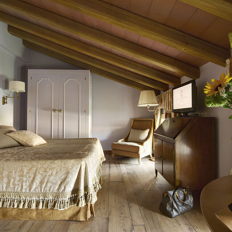 Tradition Room