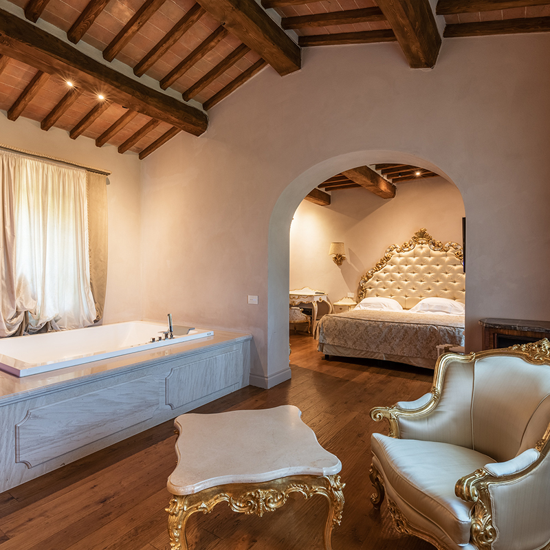 Deluxe Spa Suite