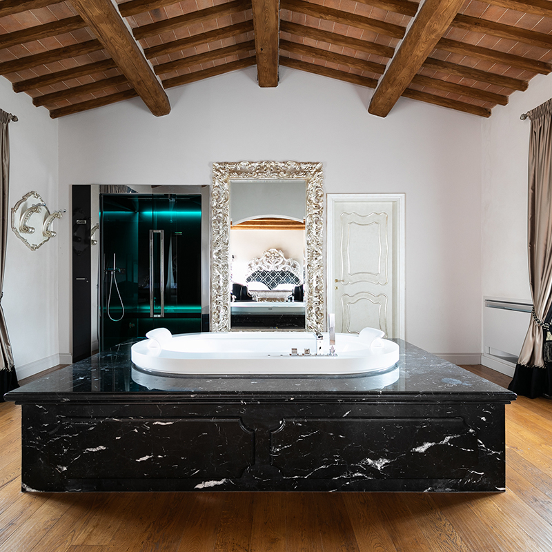 Exclusive Spa Suite