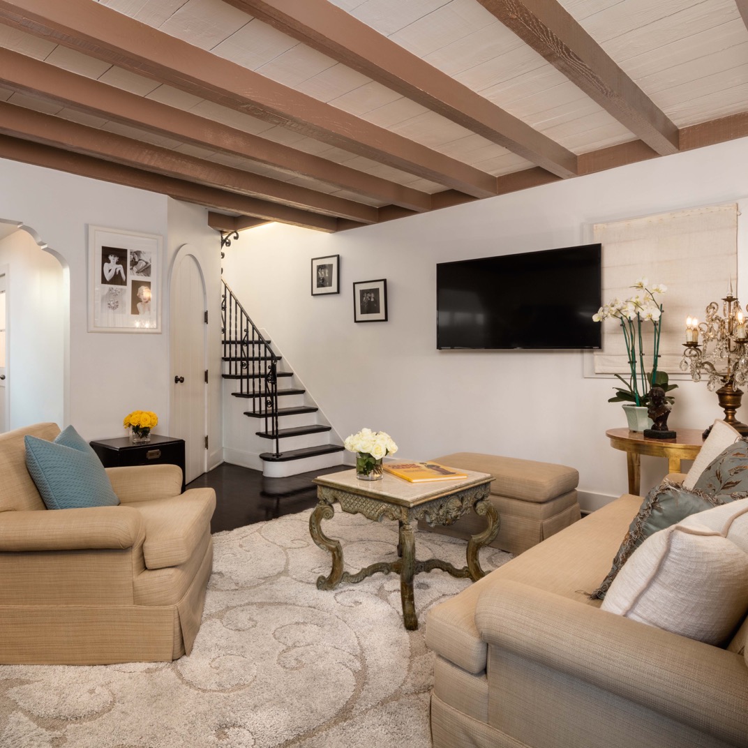 Two Bedroom Bungalow Suite - Marilyn