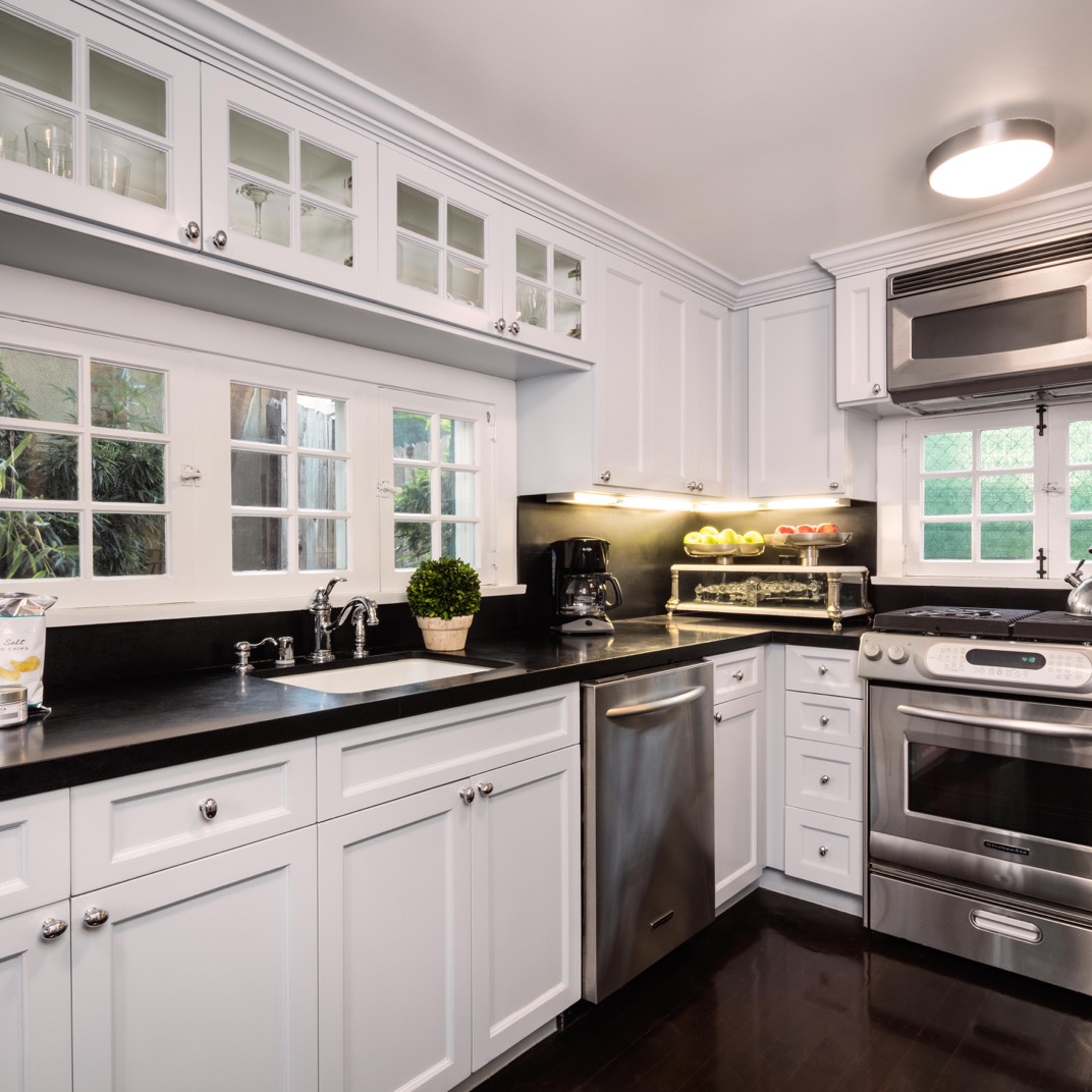 Two Bedroom Bungalow Suite - Marilyn