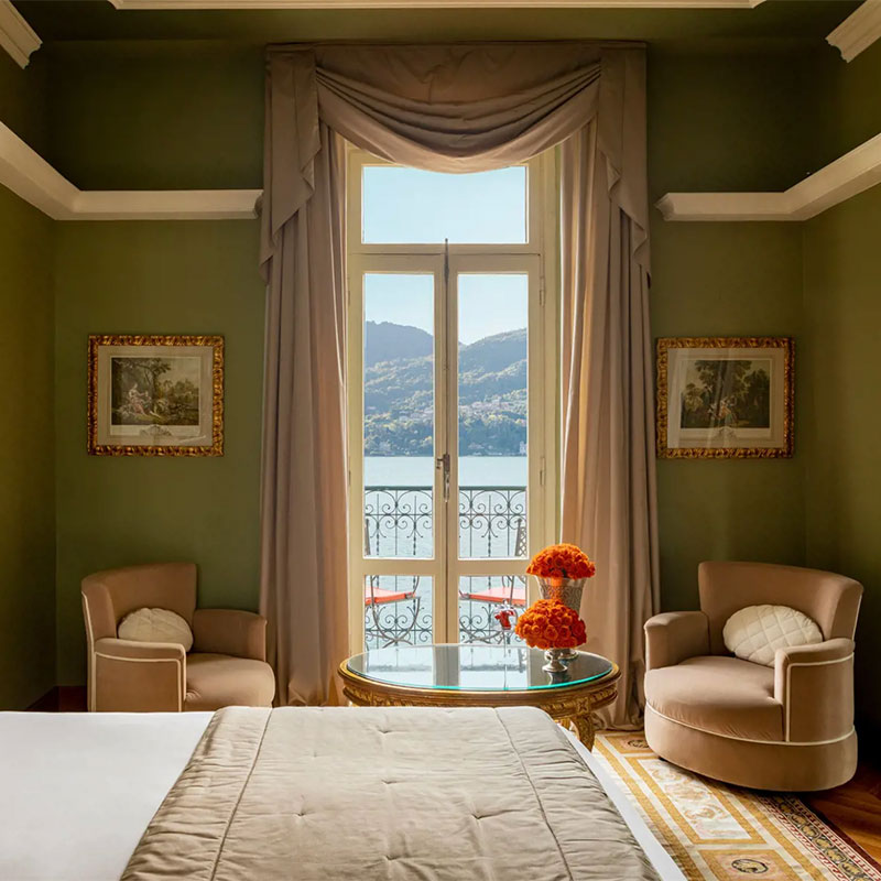 Lake View Prestige Room