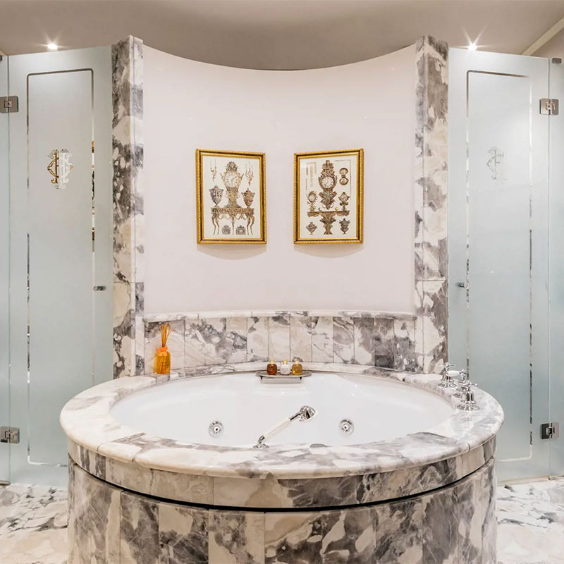 Signature Suite