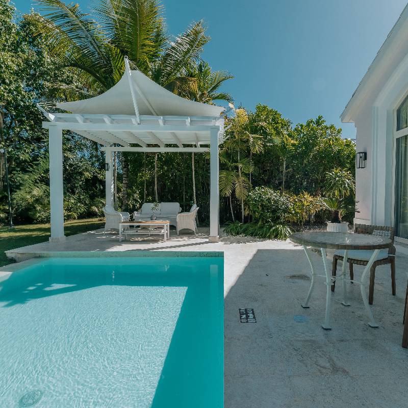 Luxury Pool One Bedroom Suite
