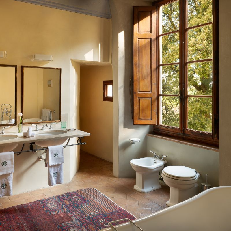 Suite with Charm