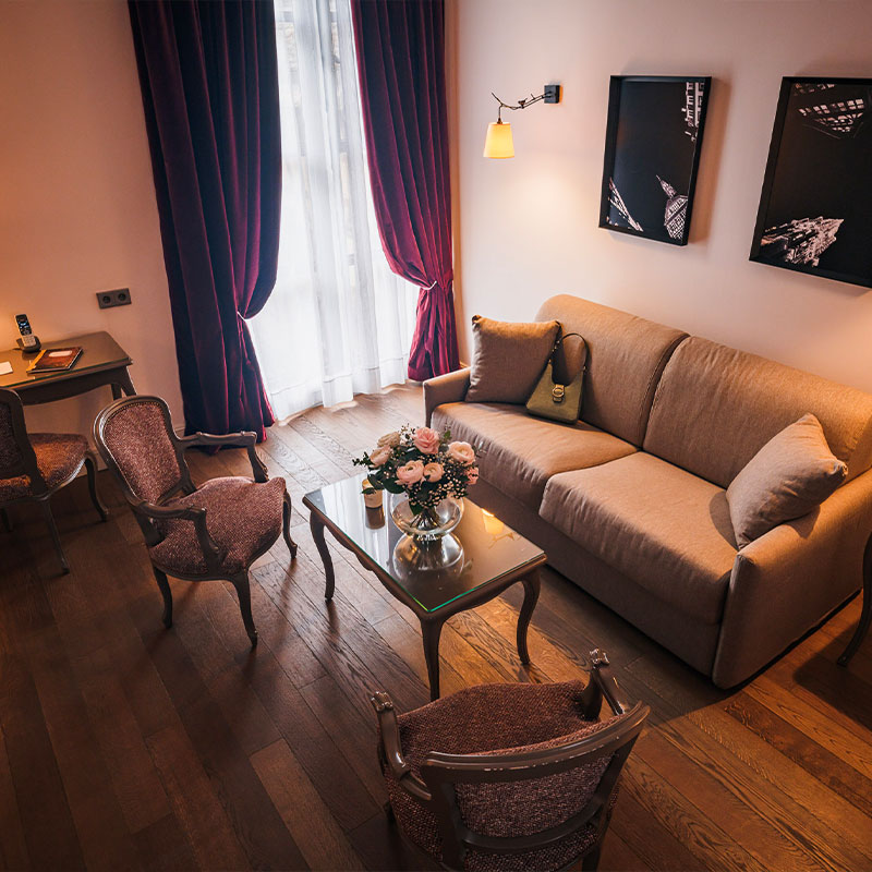 Junior Suite - 1 Double Bed
