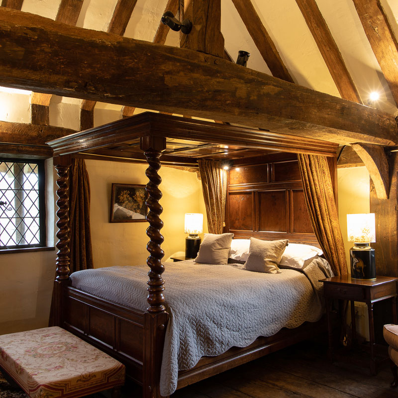 Feature Room 