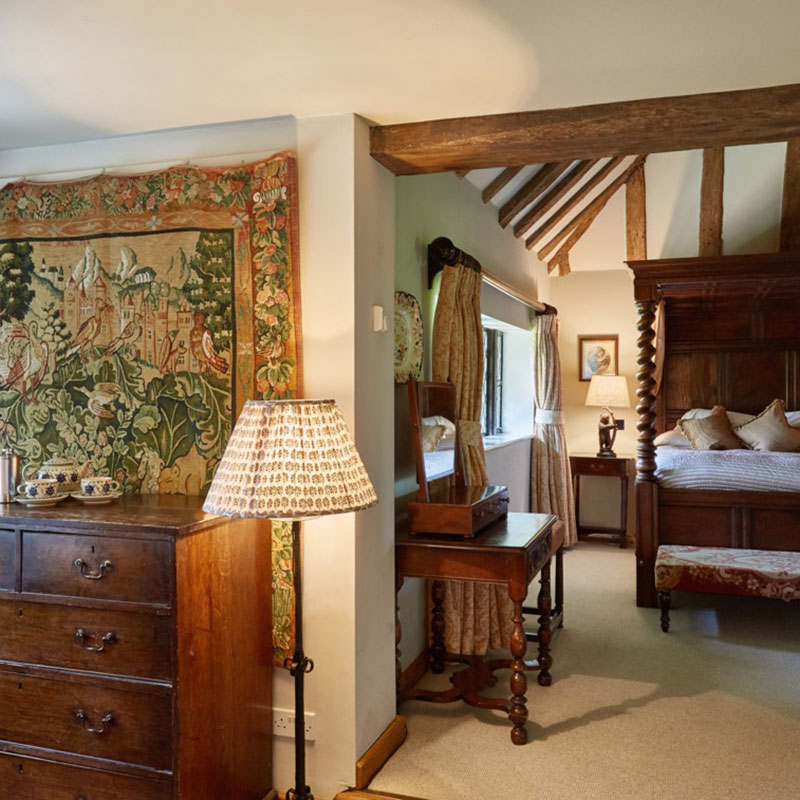 Feature Room 