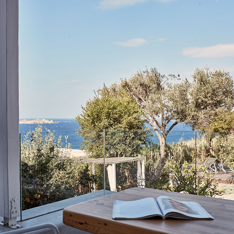 Deluxe Sunset & Sea View Suite