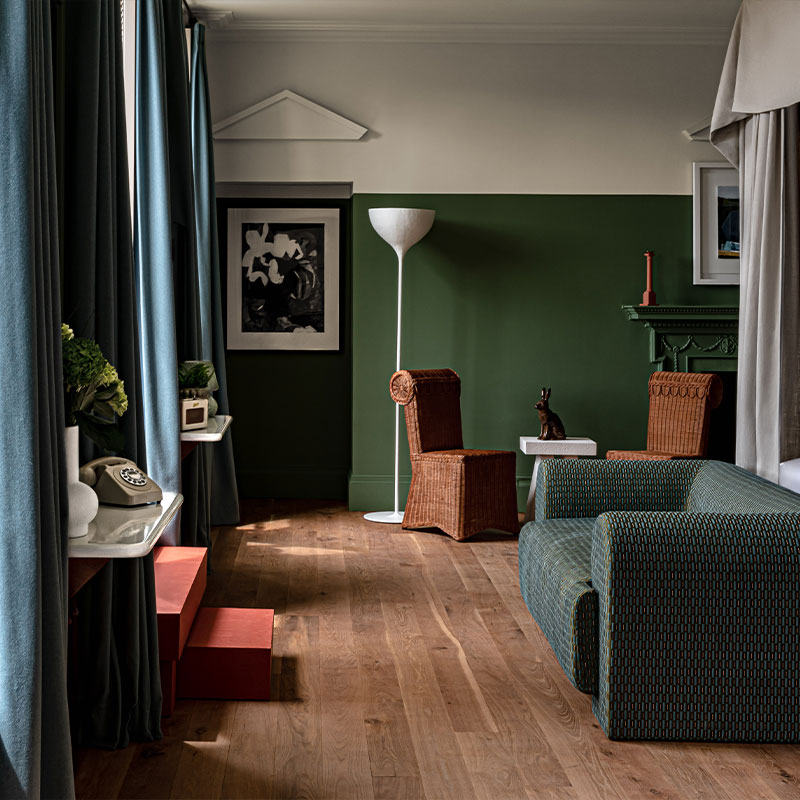 Cowley Manor Suite