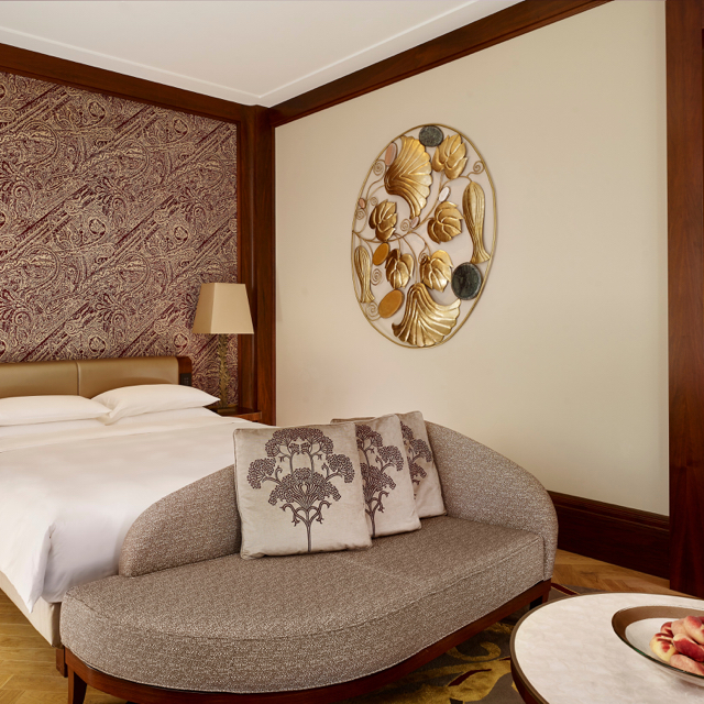 1 King Bed