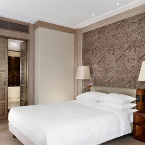 1 King Bed