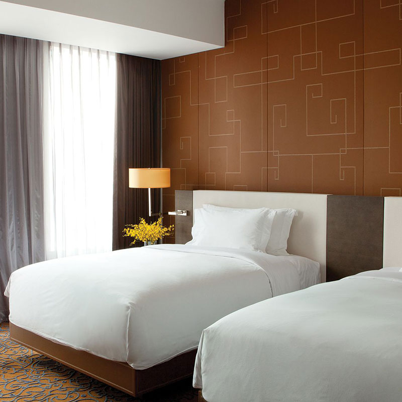Langham Club Room- 2 Twin Beds