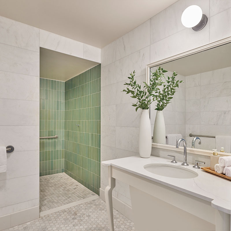 ADA Canary Jr Suite Partial Ocean Shower