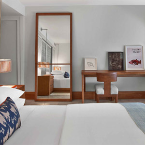 Andaz Guestroom - 1 King Bed