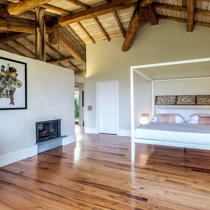 Deluxe Estate Suite