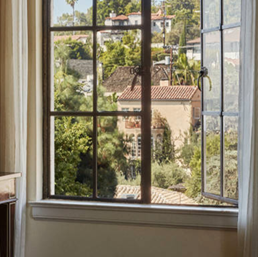 Hill View Suite