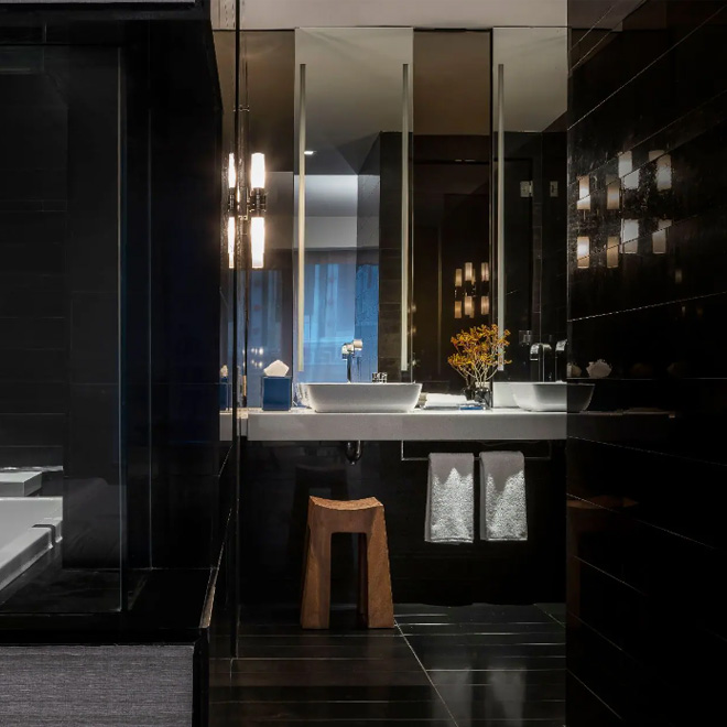 Centric Suite High Floor