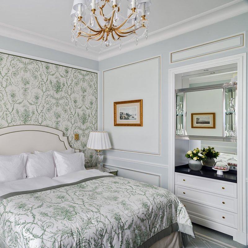 Superior Lake View Room