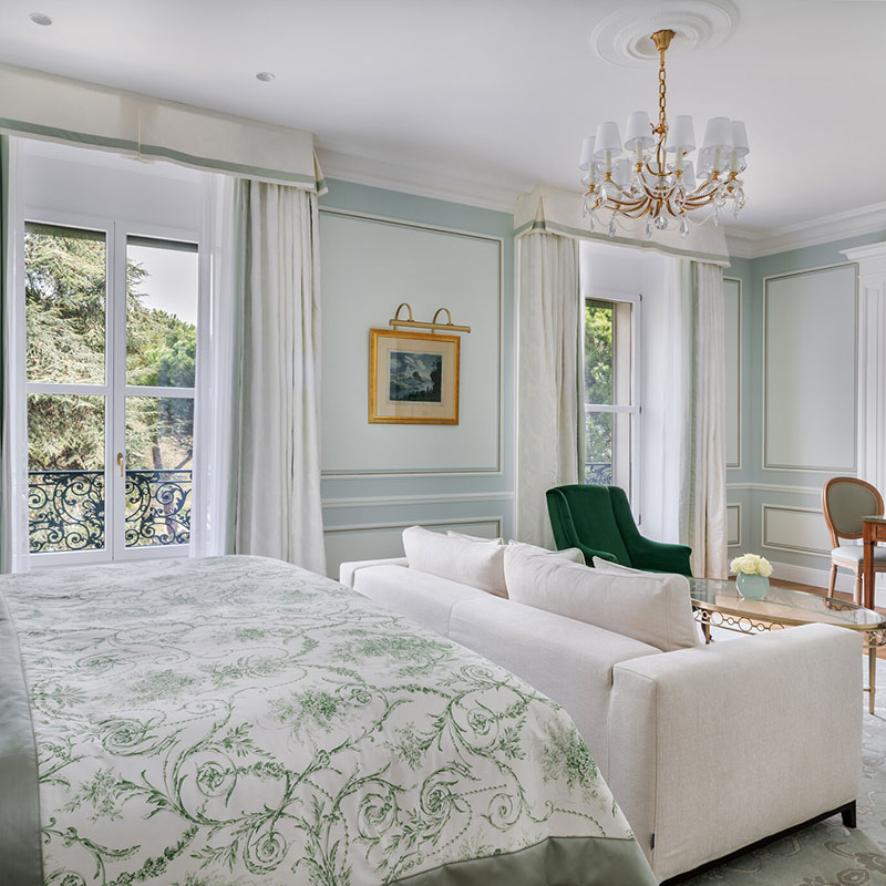 Deluxe Garden View Room
