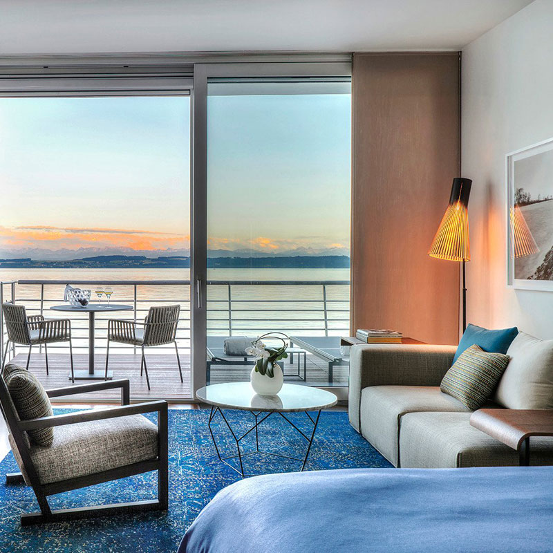 Lake Room