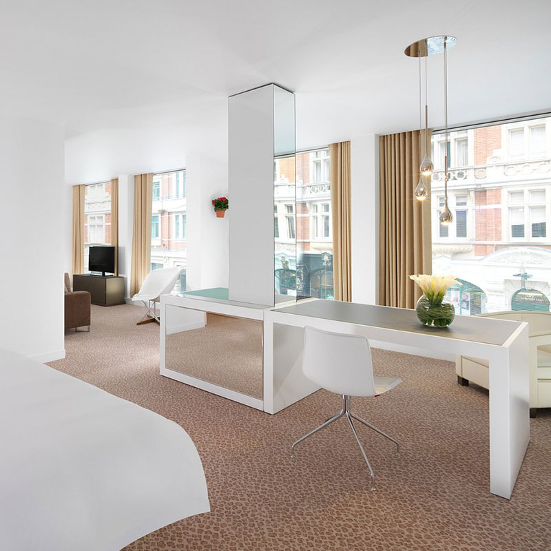 Corner Suite