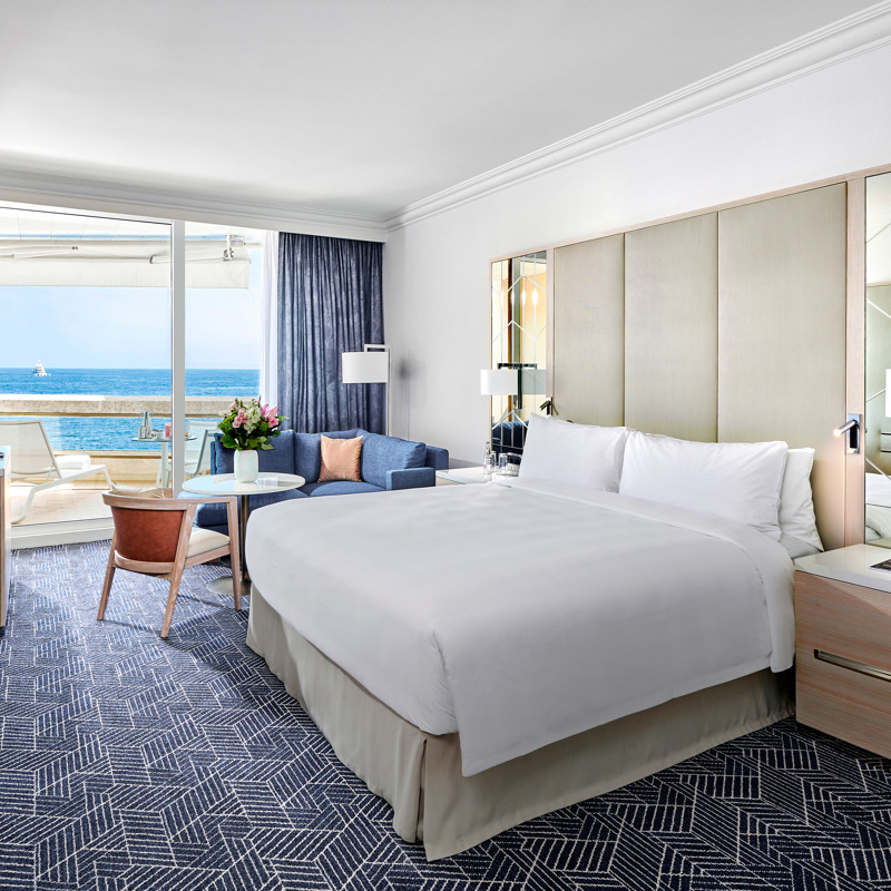 DELUXE SEA VIEW - 1 KING BED