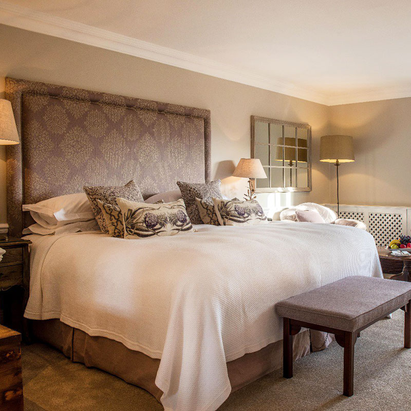 Estate Room