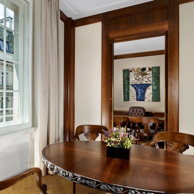 Diplomat Suite
