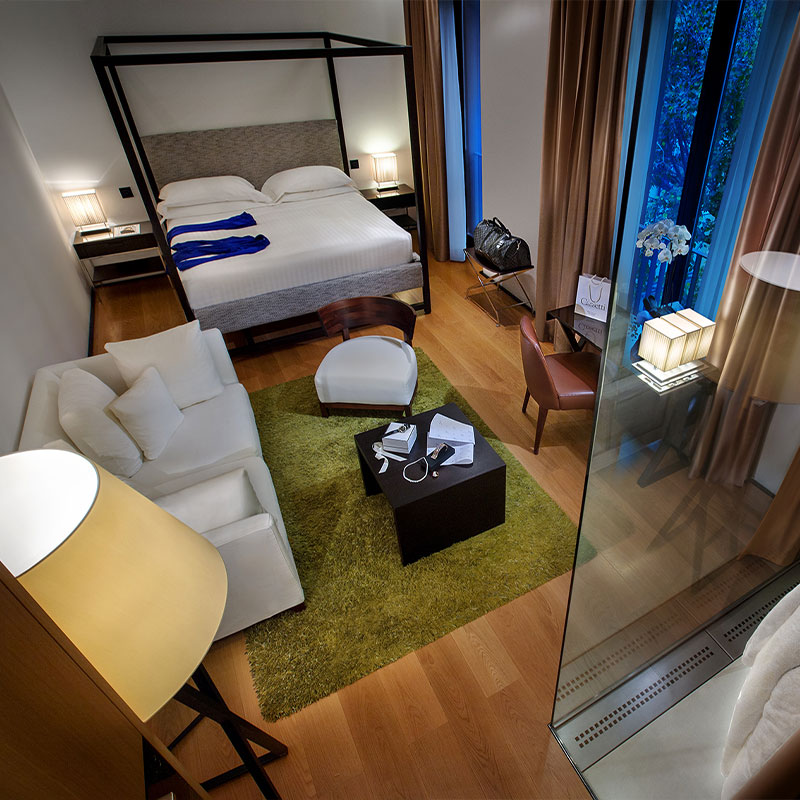 Alcove - 1 King Bed